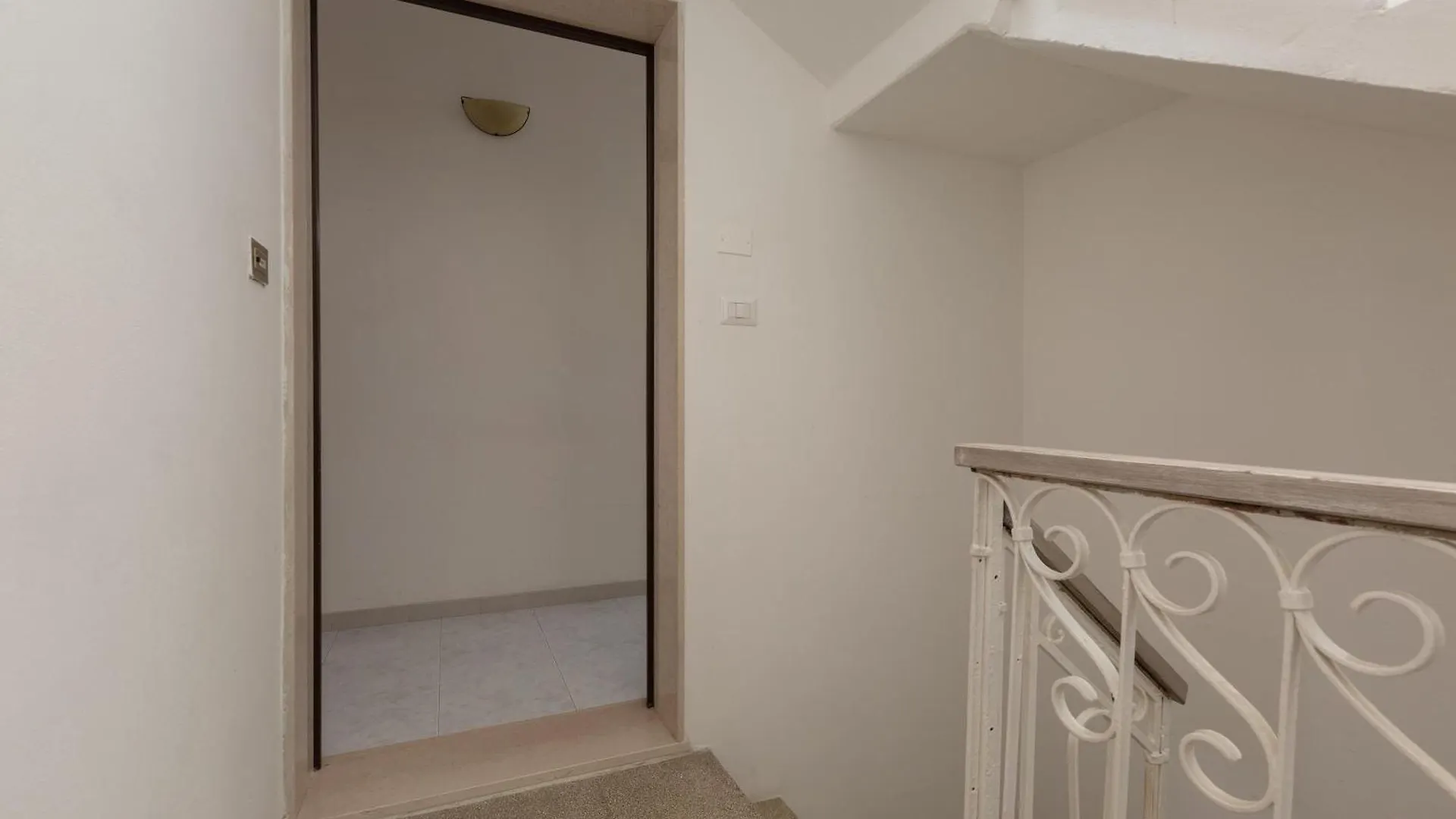Dimora Incantevole By Barbarhouse Lecce Apartment